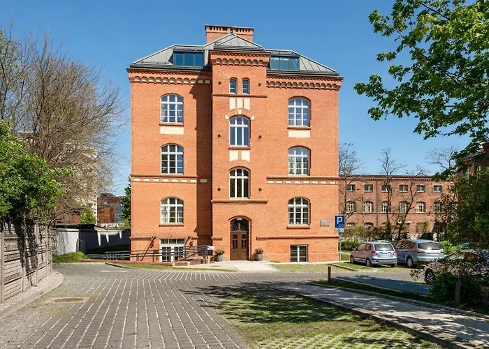 Апартаменты Black Star Loft Waterlane Vintage & Gym By Downtown Гданьск